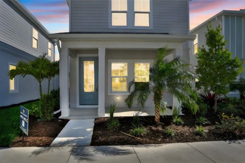 House in Lakewood Ranch, Florida 3 bedrooms, 175.68 sq.m. № 2229322 - photo 2