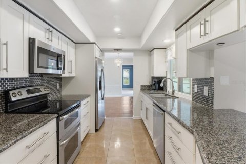 Casa en venta en Homosassa, Florida, 3 dormitorios, 208.66 m2 № 2385896 - foto 16