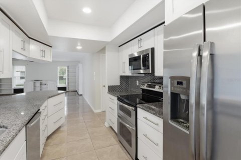 Casa en venta en Homosassa, Florida, 3 dormitorios, 208.66 m2 № 2385896 - foto 14