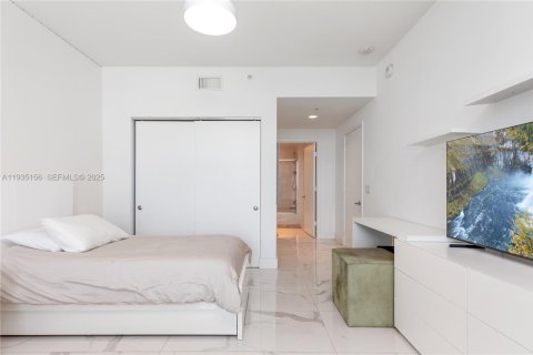 Condominio en venta en North Miami Beach, Florida, 3 dormitorios № 1993658 - foto 27