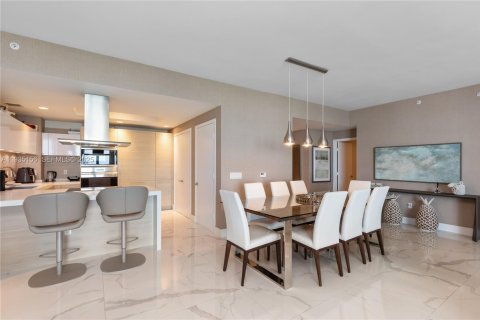 Condominio en venta en North Miami Beach, Florida, 3 dormitorios № 1993658 - foto 10