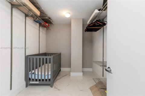 Condominio en venta en North Miami Beach, Florida, 3 dormitorios № 1993658 - foto 24