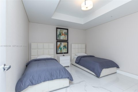 Condominio en venta en North Miami Beach, Florida, 3 dormitorios № 1993658 - foto 30