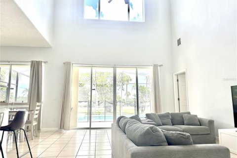 Villa ou maison à vendre à Clermont, Floride: 7 chambres, 292.08 m2 № 2226097 - photo 2