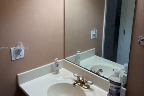 Copropriété à vendre à Davie, Floride: 2 chambres, 89.65 m2 № 2012012 - photo 12