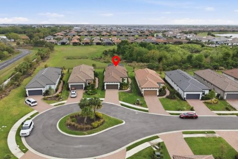 Casa en venta en Bradenton, Florida, 2 dormitorios, 155.89 m2 № 2128048 - foto 3