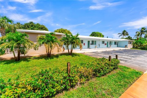 Propiedad comercial en venta en Oakland Park, Florida № 2085002 - foto 5