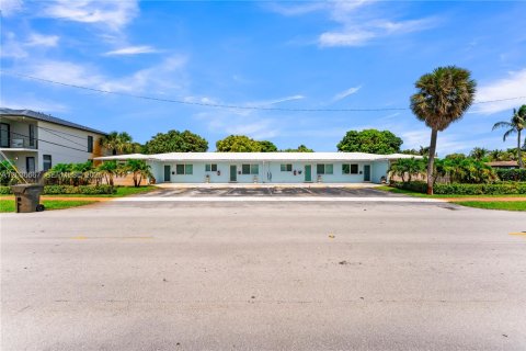 Propiedad comercial en venta en Oakland Park, Florida № 2085002 - foto 4