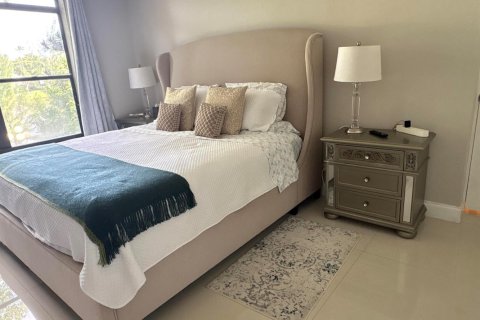 Condo in Lauderhill, Florida, 3 bedrooms № 2245703 - photo 16
