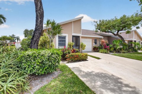Copropriété à vendre à Boca Raton, Floride: 2 chambres, 102.19 m2 № 2175783 - photo 4