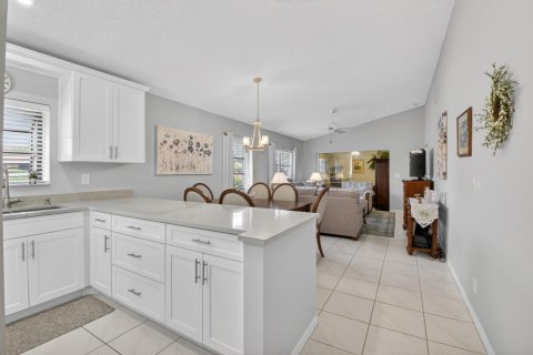 Copropriété à vendre à Boca Raton, Floride: 2 chambres, 102.19 m2 № 2175783 - photo 7