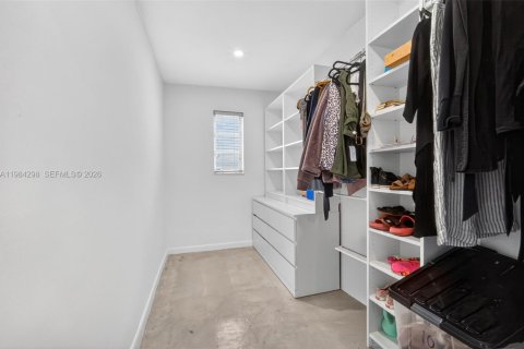 Купить виллу или дом в Холливуд, Флорида 3 спальни, 205.87м2, № 2045828 - фото 30