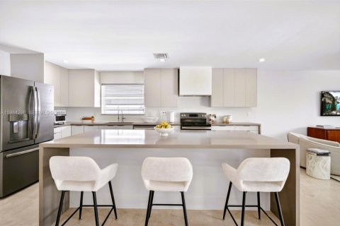 Купить виллу или дом в Холливуд, Флорида 3 спальни, 205.87м2, № 2045828 - фото 21