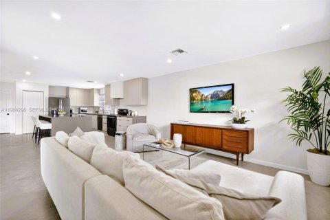 Купить виллу или дом в Холливуд, Флорида 3 спальни, 205.87м2, № 2045828 - фото 20