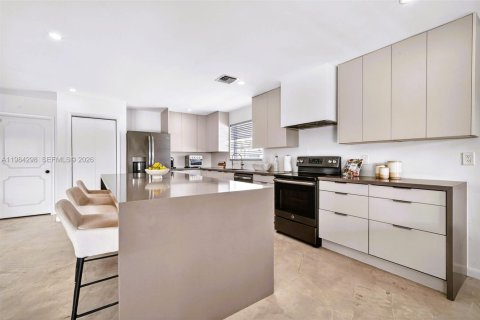 Купить виллу или дом в Холливуд, Флорида 3 спальни, 205.87м2, № 2045828 - фото 13