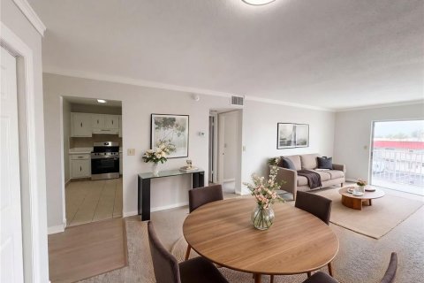 Condo in Daytona Beach, Florida, 1 bedroom № 2114631 - photo 3