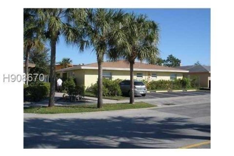 Apartamento en Lauderhill, Florida 3 dormitorios, 111.48 m2 № 2086055