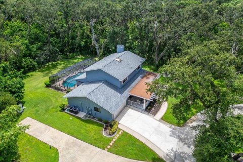 House in Bradenton, Florida 4 bedrooms, 251.21 sq.m. № 2123033 - photo 10