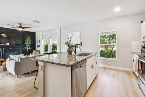 House in Riverview, Florida 4 bedrooms, 172.8 sq.m. № 1899535 - photo 6