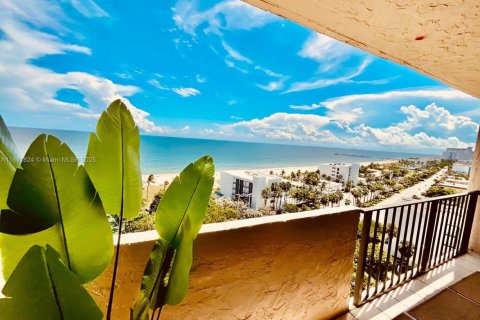 Condo in Lauderdale-by-the-Sea, Florida, 2 bedrooms  № 1945615 - photo 7