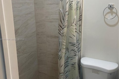 Снять в аренду квартиру в Холливуд, Флорида 2 спальни, 126.53м2, № 2030831 - фото 10