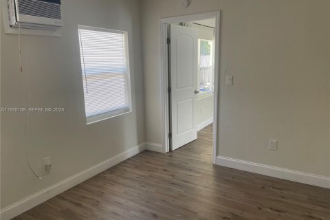 Снять в аренду квартиру в Холливуд, Флорида 2 спальни, 126.53м2, № 2030831 - фото 11