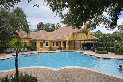 Condo in Orlando, Florida, 3 bedrooms  № 2393819 - photo 19