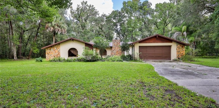 Villa ou maison à Brooksville, Floride 3 chambres, 178.19 m2 № 2290942