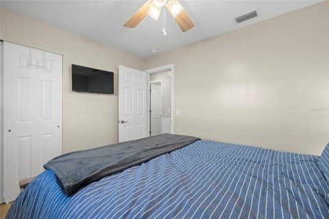 House in Tampa, Florida 3 bedrooms, 117.06 sq.m. № 1882963 - photo 27