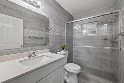 Casa en venta en Saint Petersburg, Florida, 3 dormitorios, 234.11 m2 № 1898595 - foto 18