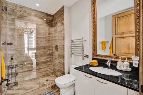 Condominio en alquiler en Sunny Isles Beach, Florida, 3 dormitorios, 257.15 m2 № 1998212 - foto 17