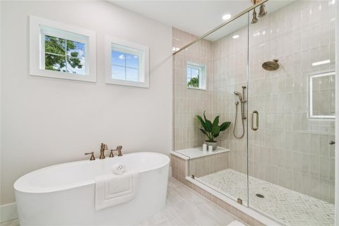 Villa ou maison à vendre à Tampa, Floride: 5 chambres, 374.4 m2 № 1910629 - photo 15