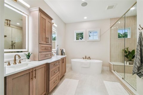 Villa ou maison à vendre à Tampa, Floride: 5 chambres, 374.4 m2 № 1910629 - photo 14