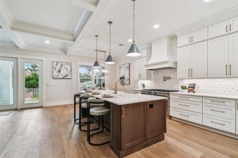 Villa ou maison à vendre à Tampa, Floride: 5 chambres, 374.4 m2 № 1910629 - photo 6