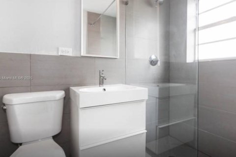 Copropriété à louer à Miami Beach, Floride: 1 chambre, 60.39 m2 № 1861591 - photo 24