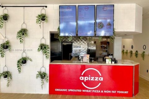 Propiedad comercial en venta en Greenacres, Florida № 2002561 - foto 4