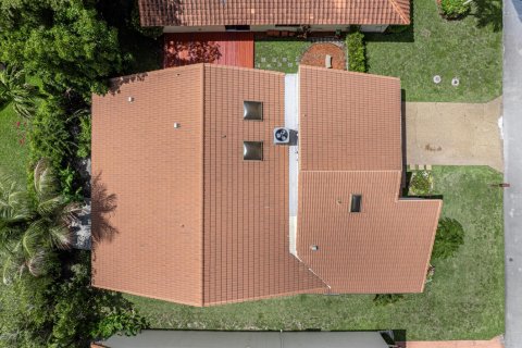 Villa ou maison à vendre à Tamarac, Floride: 3 chambres, 212.19 m2 № 2261554 - photo 29