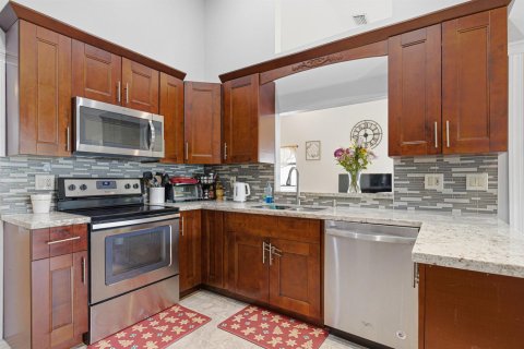 Villa ou maison à vendre à Tamarac, Floride: 3 chambres, 212.19 m2 № 2261554 - photo 10