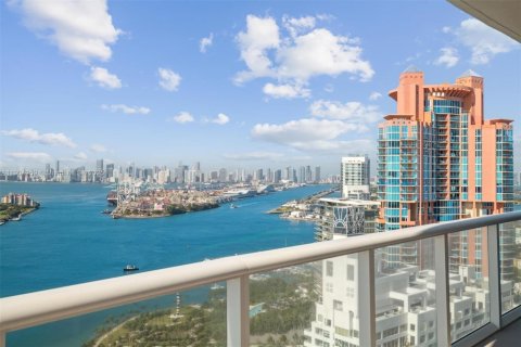 Condominio en venta en Miami Beach, Florida, 3 dormitorios, 309.83 m2 № 1963556 - foto 14