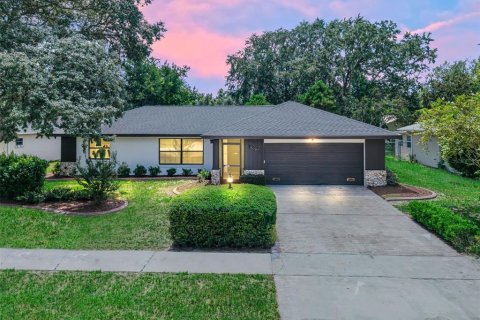 Casa en Ocala, Florida 3 dormitorios, 133.87 m2 № 2367306