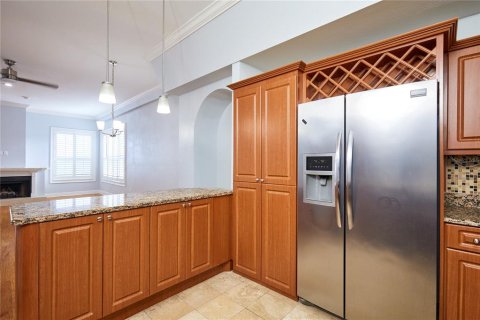 Condo in Tampa, Florida, 2 bedrooms  № 1558875 - photo 20