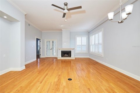 Condo in Tampa, Florida, 2 bedrooms  № 1558875 - photo 13