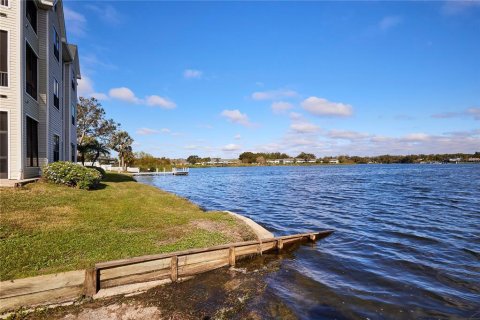 Condo in Tampa, Florida, 2 bedrooms  № 1558875 - photo 8