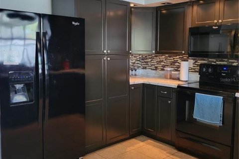 Casa en venta en Kissimmee, Florida, 3 dormitorios, 177.63 m2 № 1629923 - foto 3