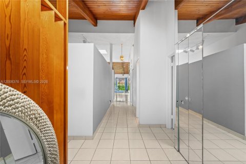 Touwnhouse à vendre à Hallandale Beach, Floride: 2 chambres, 156.08 m2 № 2154373 - photo 22
