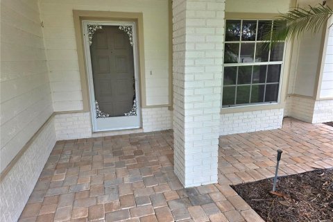 House in Spring Hill, Florida 2 bedrooms, 166.11 sq.m. № 2394386 - photo 25