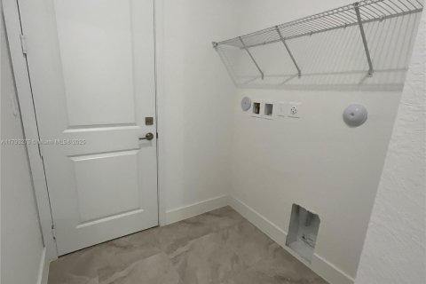 House in Homestead, Florida 4 bedrooms № 1689380 - photo 6