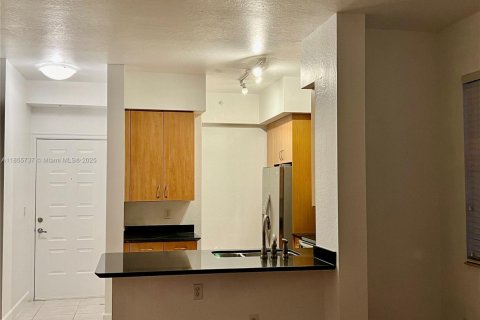 Condominio en venta en Hollywood, Florida, 1 dormitorio, 69.21 m2 № 1980972 - foto 2