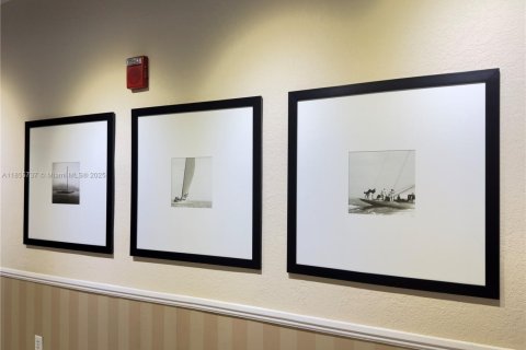 Condominio en venta en Hollywood, Florida, 1 dormitorio, 69.21 m2 № 1980972 - foto 28