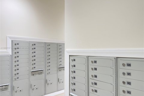 Condominio en venta en Hollywood, Florida, 1 dormitorio, 69.21 m2 № 1980972 - foto 30